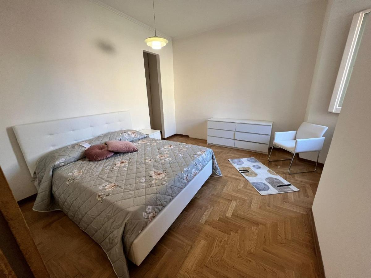 Vicoli E Arte Spoleto Apartamento Exterior foto