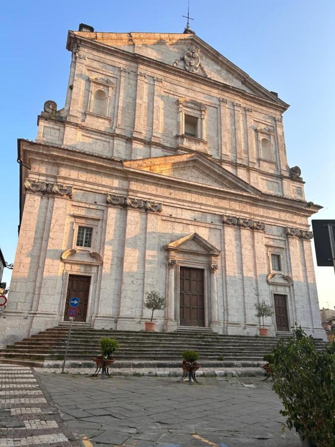 Vicoli E Arte Spoleto Apartamento Exterior foto